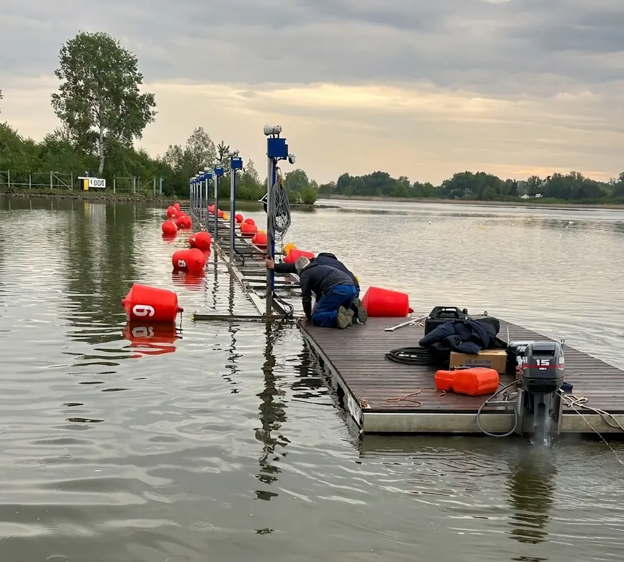 Working pontoon